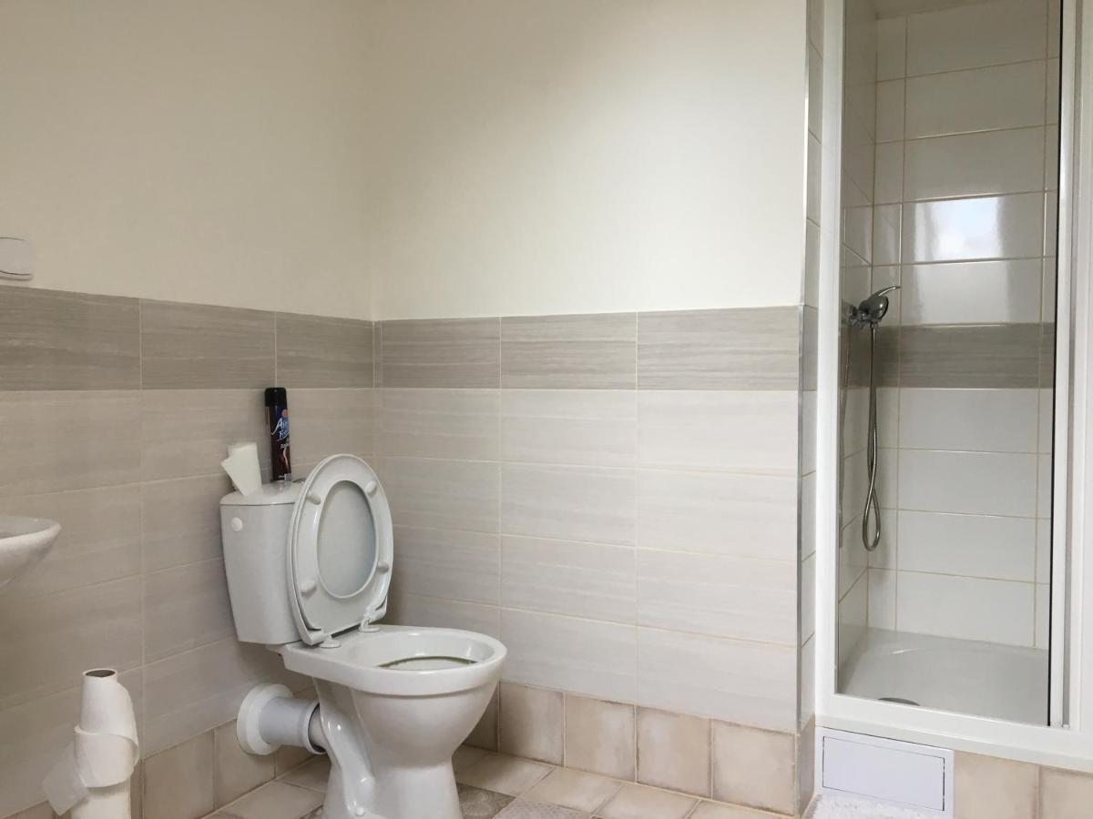 Apartman Restaurace Praha Lägenhet Jetřichovice Exteriör bild