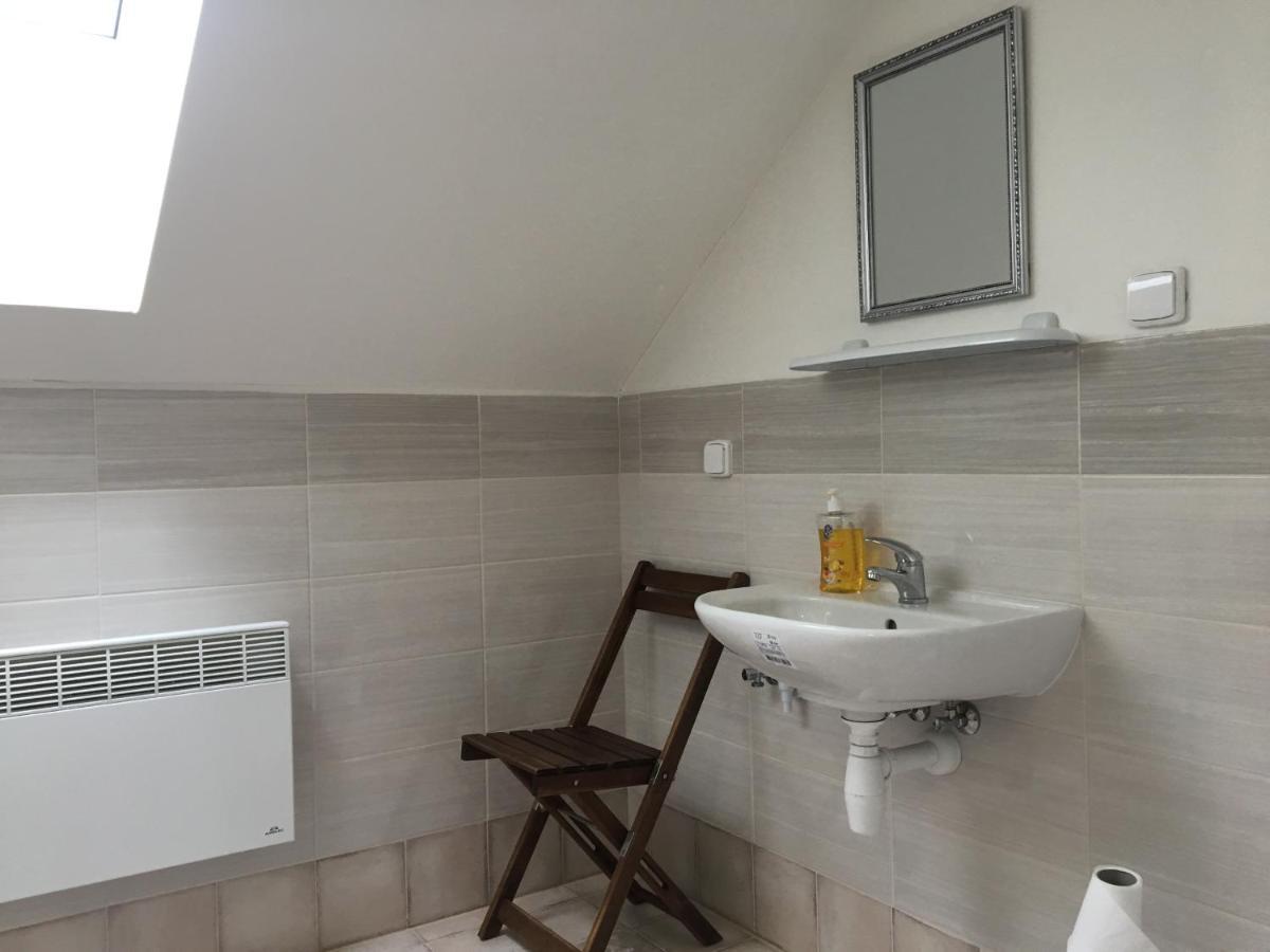 Apartman Restaurace Praha Lägenhet Jetřichovice Exteriör bild